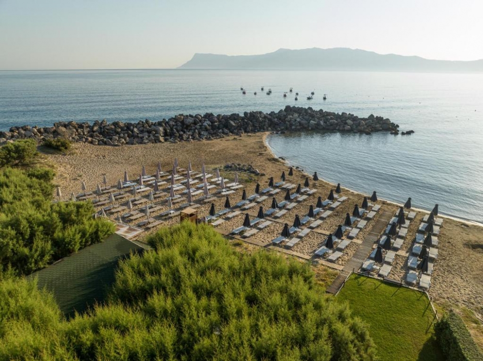 Molos Bay Hotel slide 4