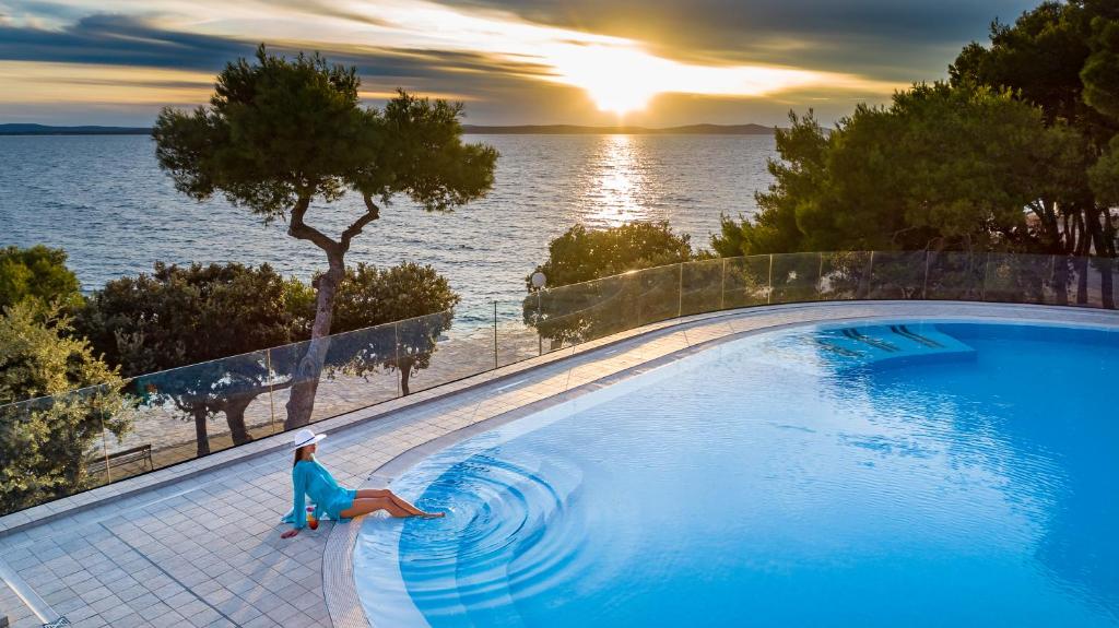 Pinija Hotel slide 3