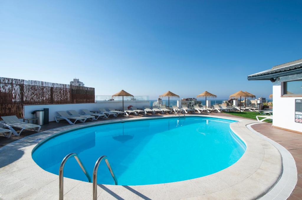 Hotel Lloret Santa Rosa by Pierre & Vacances slide 2