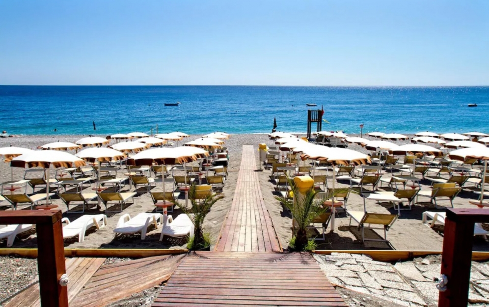 Bay Palace Hotel slide 2
