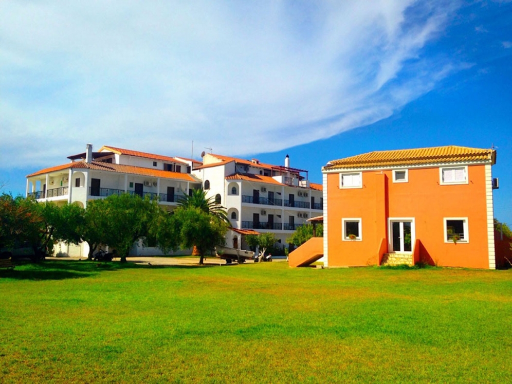 Bruskos Hotel & Suites slide 5