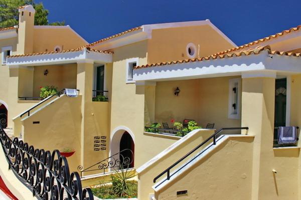 Mediterranean Blue slide 5