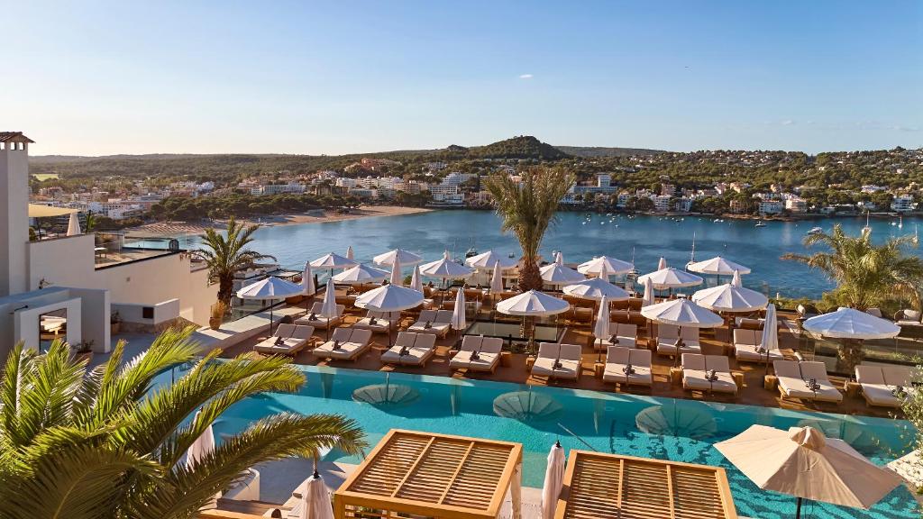Purobeach Resort Santa Ponsa slide 2