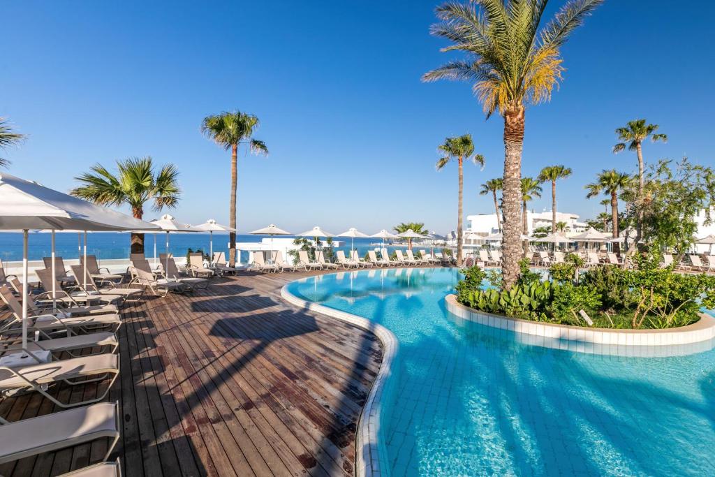 Atlantica SunGarden Beach slide 3