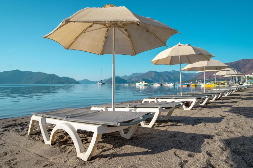 Begonville Beach Hotel - Adults Only 16+ slide 3