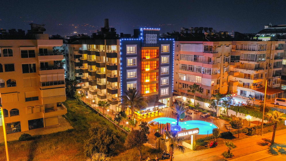 Bella Bravo Suite Hotel slide 3