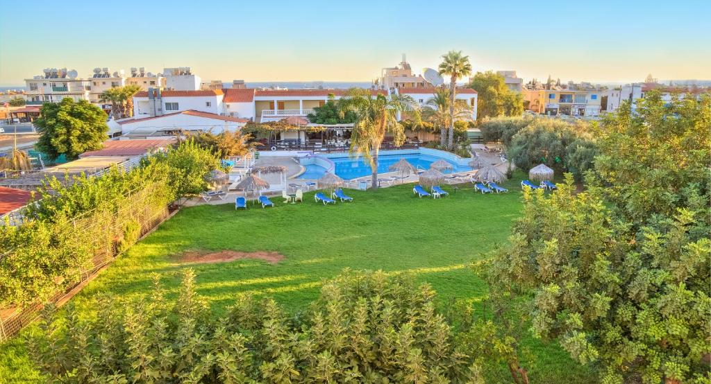 Captain Karas Holidays Apartments slide 3