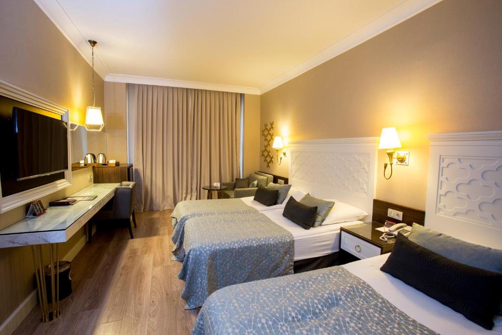 Fame Residence Kemer slide 3