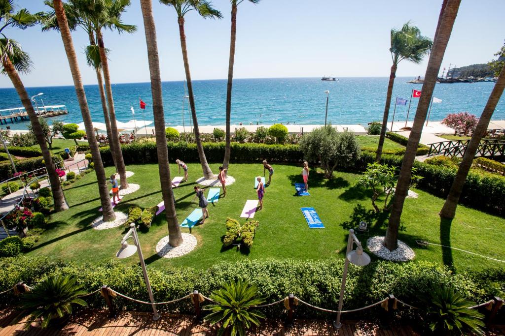 Fame Residence Kemer slide 4