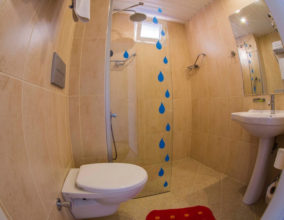 Gallion Hotel slide 4