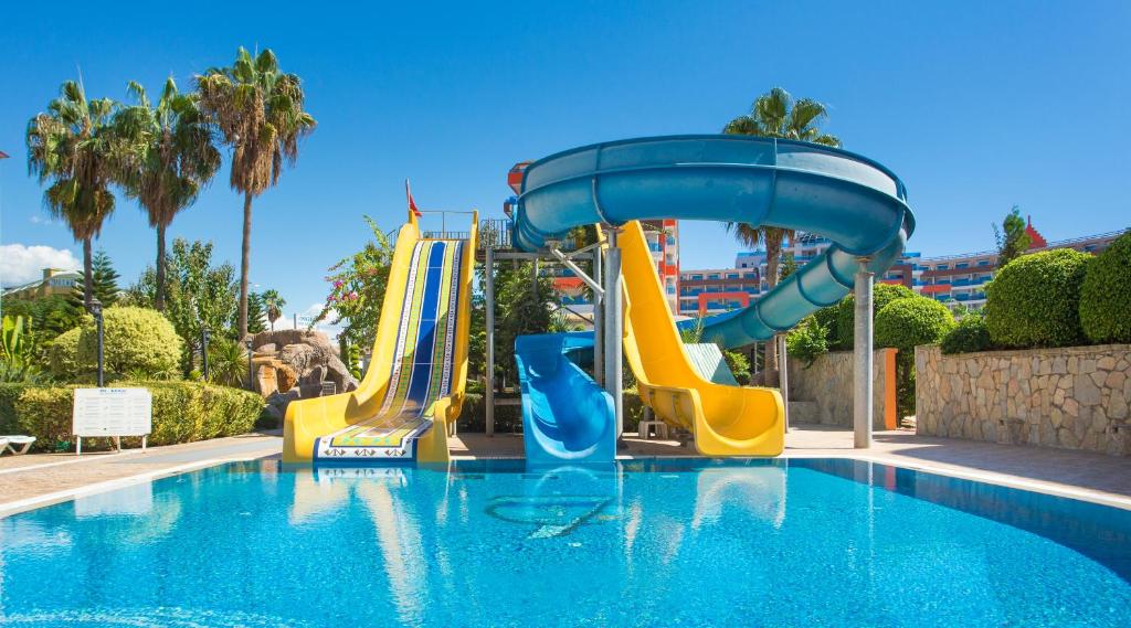 Lonicera Resort & Spa Hotel slide 5