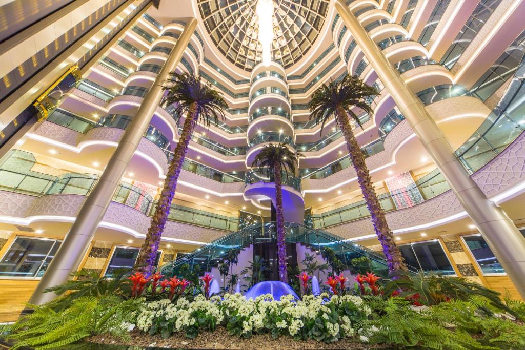 Lonicera Resort & Spa Hotel slide 4