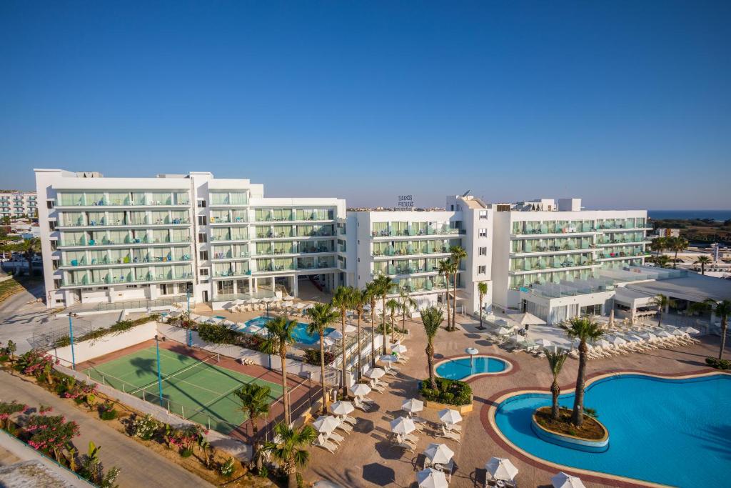 Tsokkos Protaras Hotel slide 4