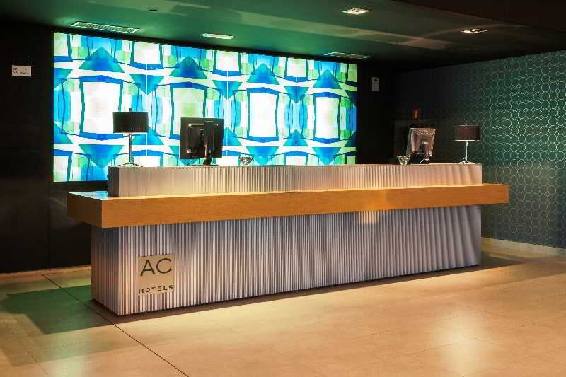 AC Hotel Alicante by Marriott slide 4