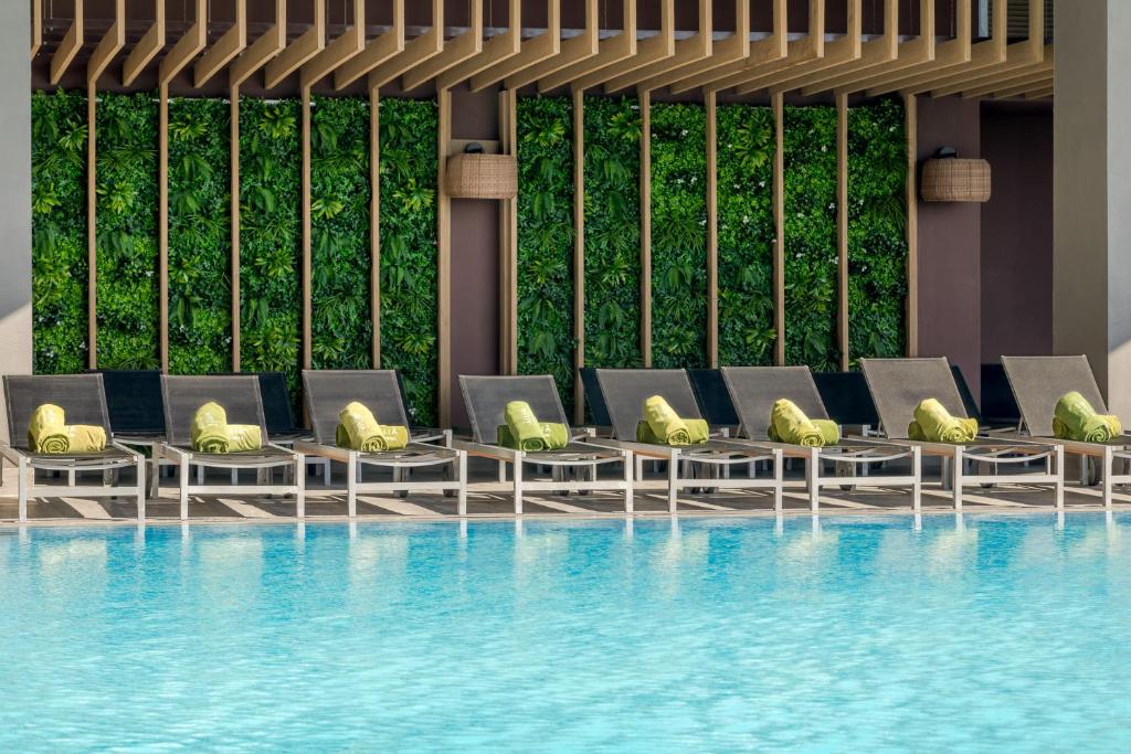 Melia Alicante slide 5