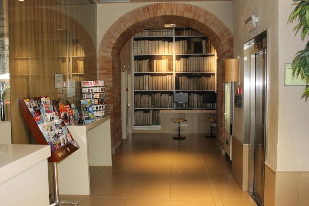 Sant Agusti Hotel slide 4